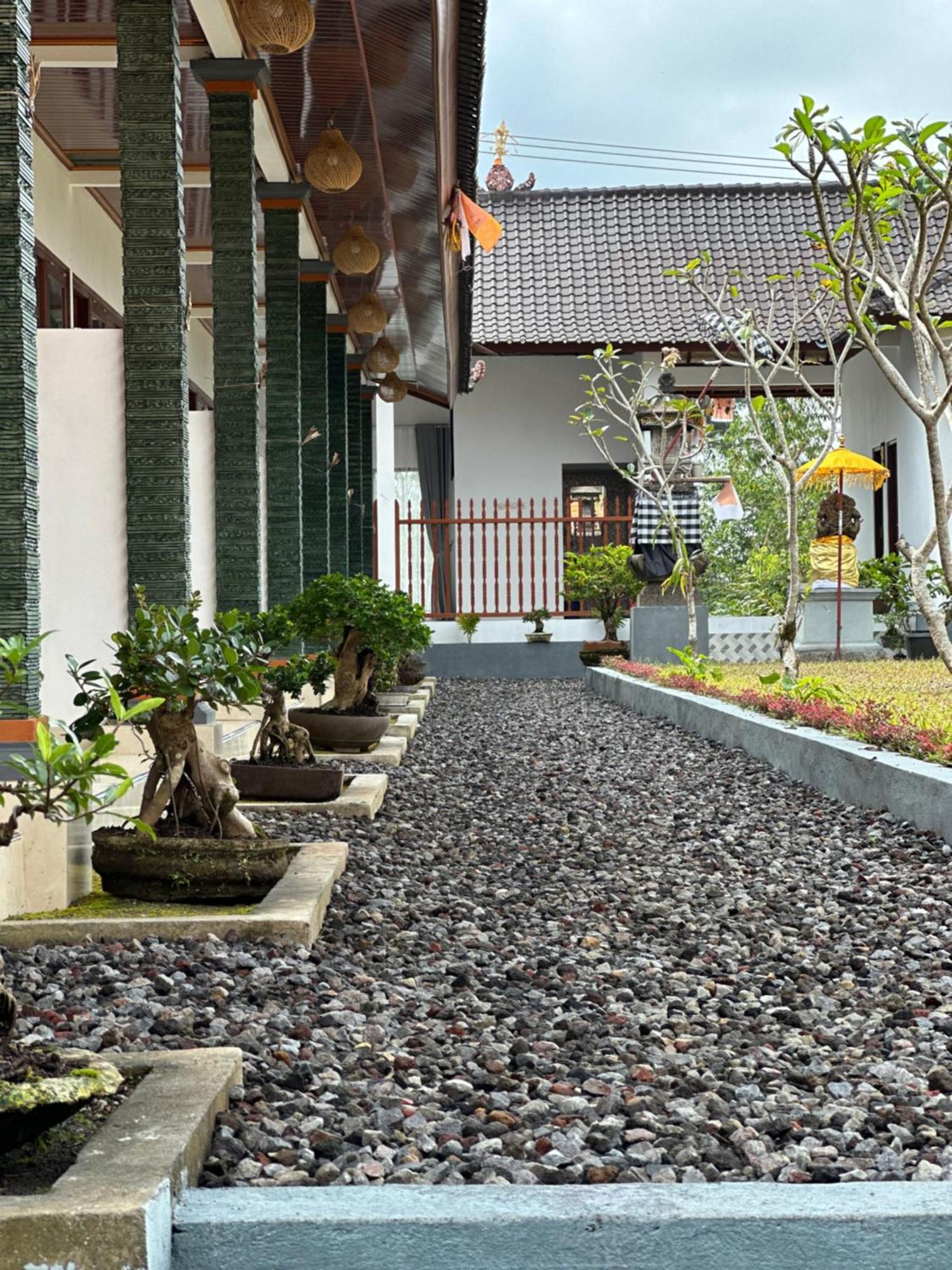 Bali Basuki Retreat Center Apartment Besakih Exterior photo