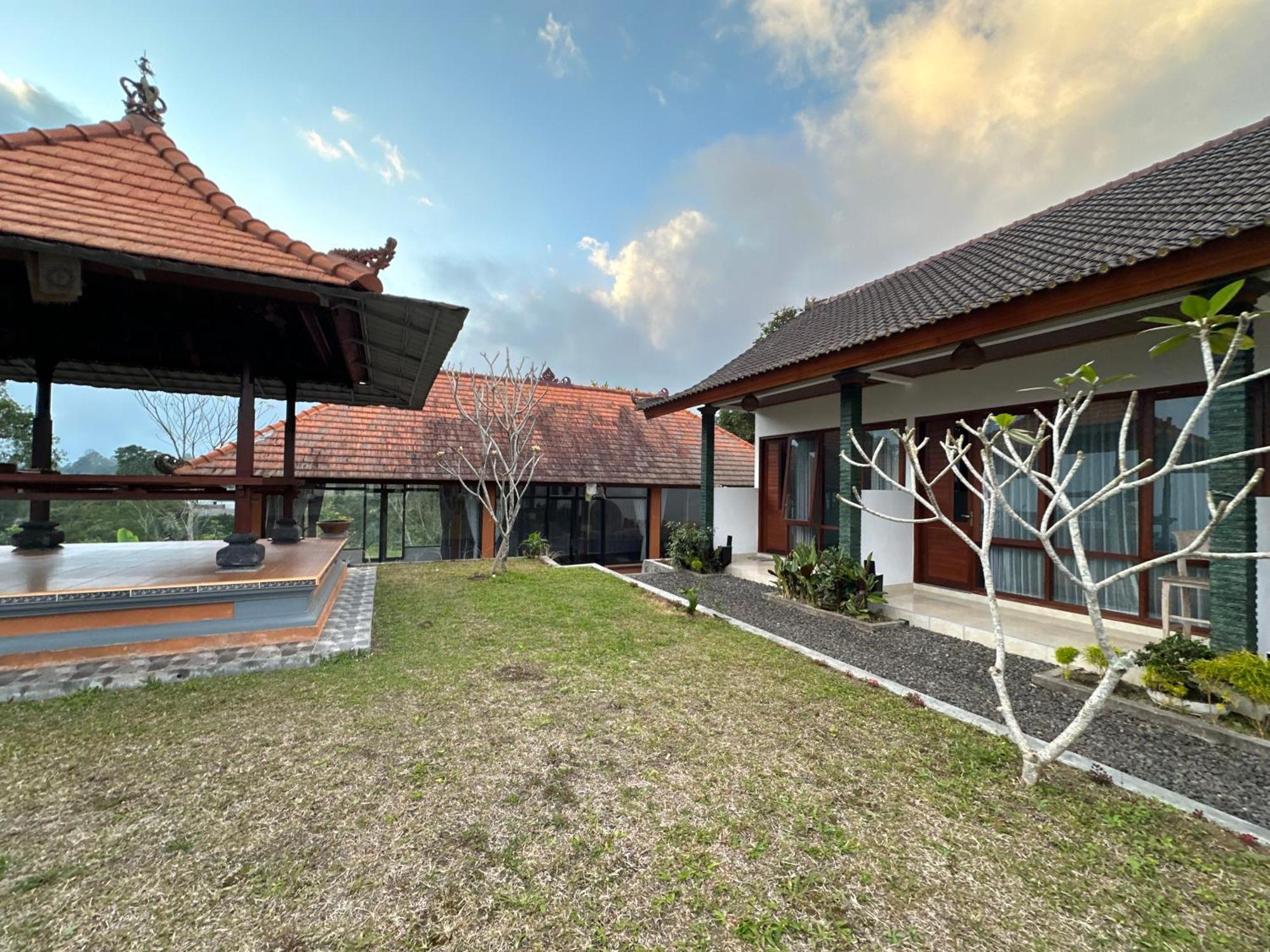 Bali Basuki Retreat Center Apartment Besakih Exterior photo